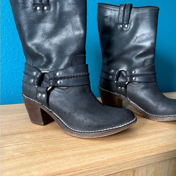 Frye Black Leather Heeled Boots - Picture 2 of 11